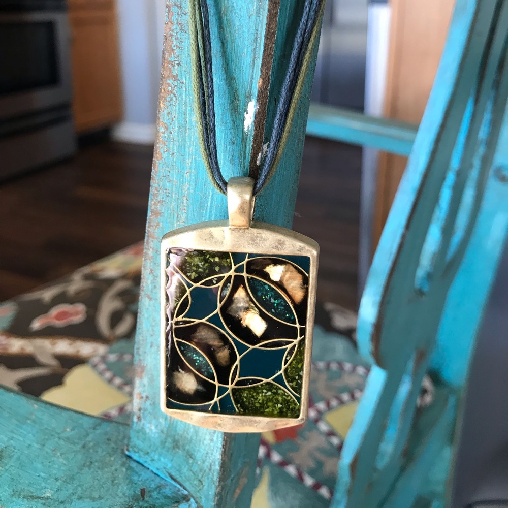 Lia Sophia Retired Pendant Necklace